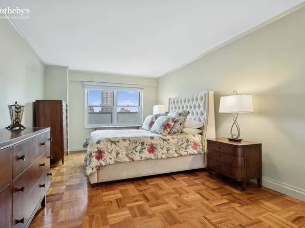 301 East 75th Street image 21 of 30