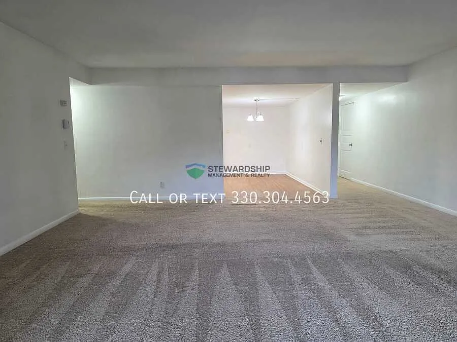 Two-Bedroom, Two-Bathroom Apartment In North Canton Available Now! — Photo 3