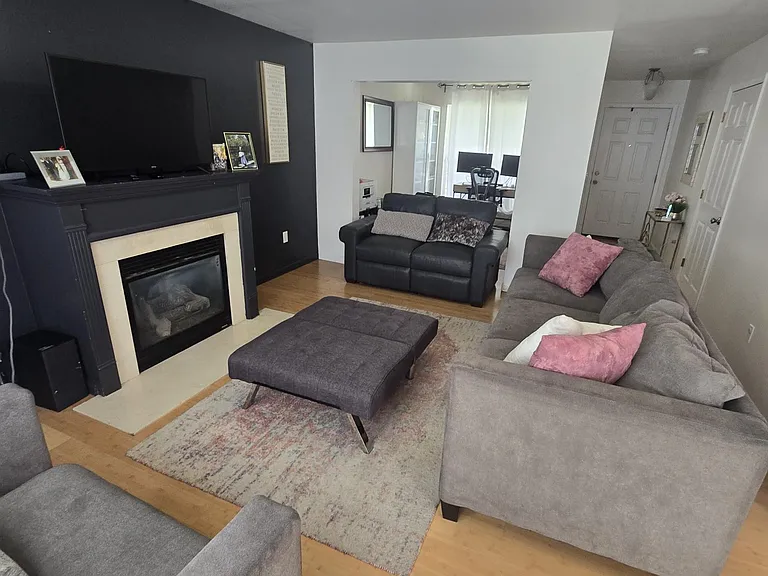 9471 Wilson Bridge Dr — Photo 12
