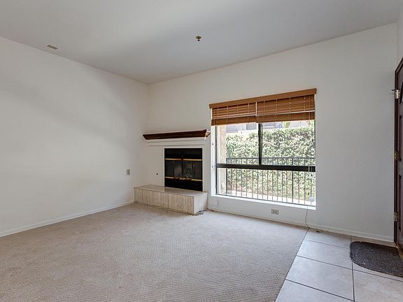 4th image of 222 S Catalina Ave Unit 3