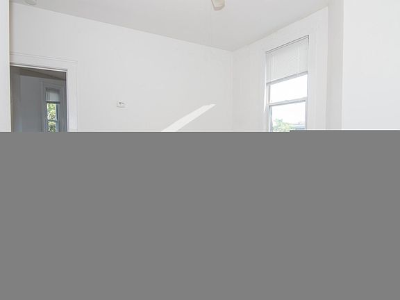 3rd image of 38 1/2 Newton St