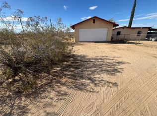 1567 Dakota Ln, Landers, CA 92285