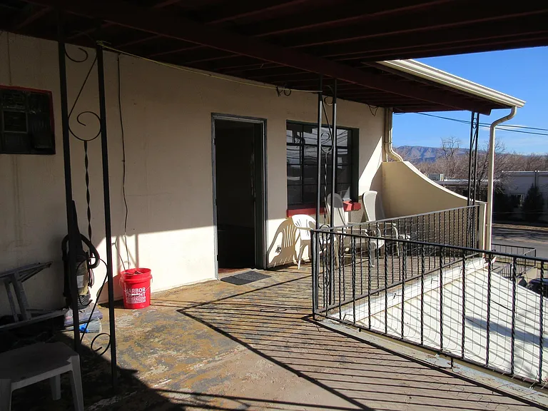 830 Macon Ave — Photo 7
