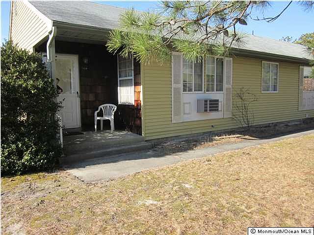 2nd image of 34 Easton Drive #B