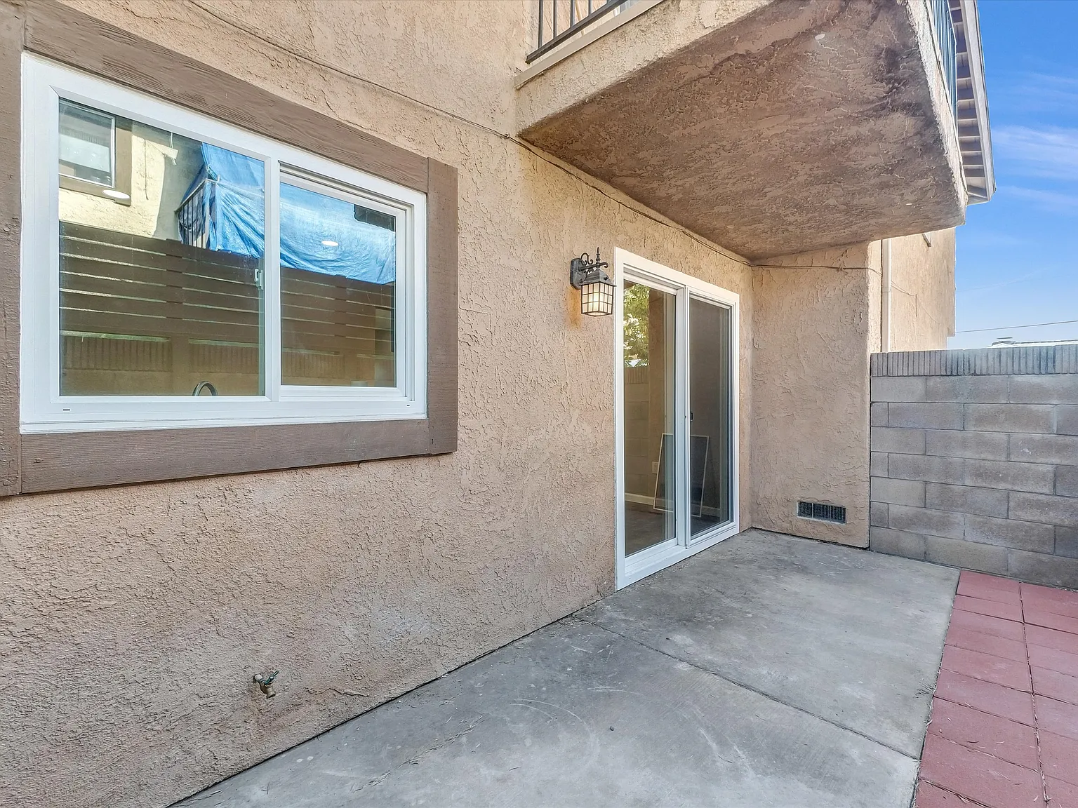 2 bed, 900 sqft, $2,700 — Photo 4