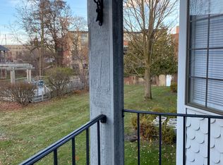 621 Riverine Dr APT 202, Traverse City, MI 49684