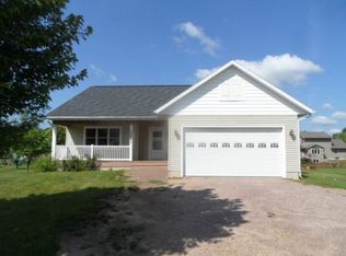 S5641 Old Lake Rd, Baraboo, WI 53913