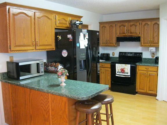 4th image of 8707 Forest Pond Dr