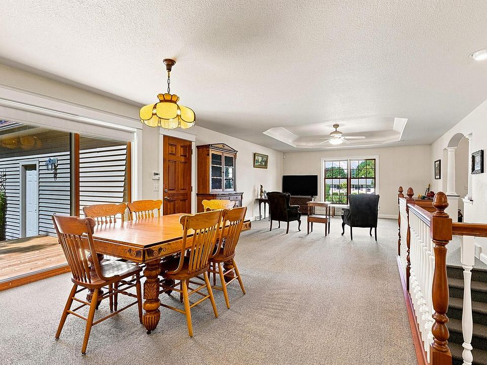 1st image of 1411 W Washington AVENUE