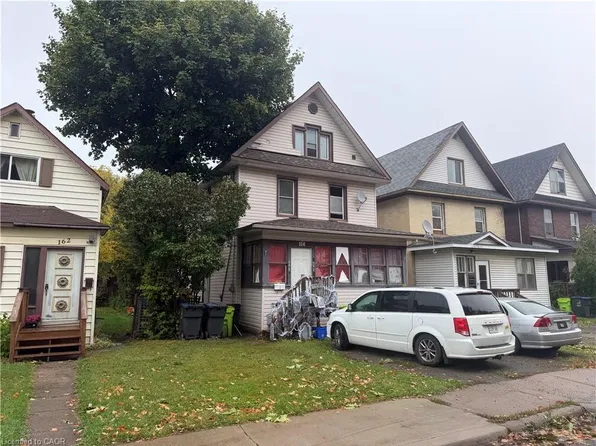156 Central Park Ave, Sault Ste Marie, ON P6A 1K6