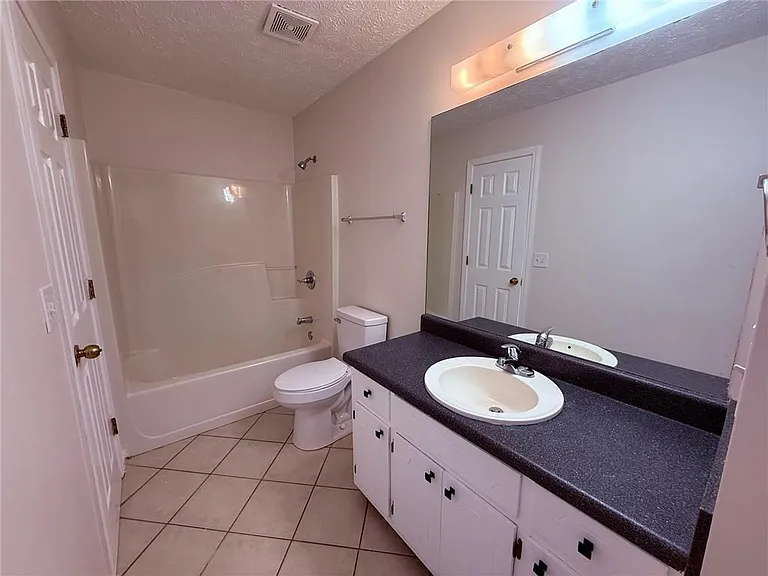 4825 Red Oak Dr — Photo 9