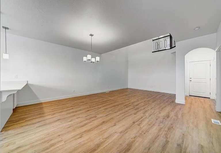 3904 W Hardman Way #NEXT TO LAUNDRY — Photo 5