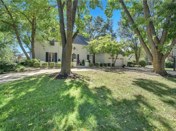 12725 High Dr, Leawood, KS 66209