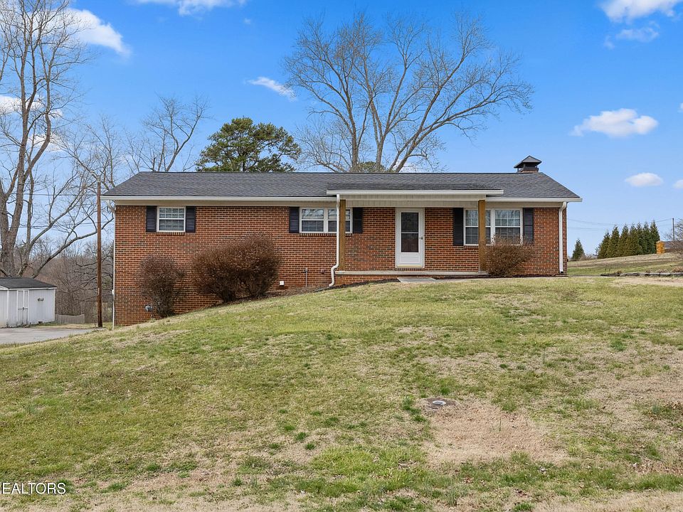 1st image of 1321 Pinecrest Cir