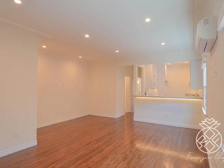 1848 S Redondo Blvd #1848 — Photo 4