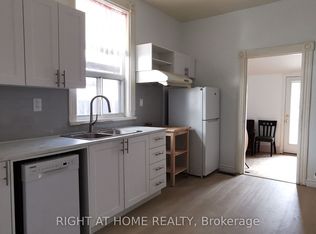 100 Palmerston Ave, Toronto, ON M6J 2J1