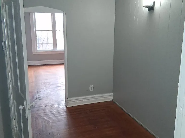 722 6th Ave #F2 — Photo 10