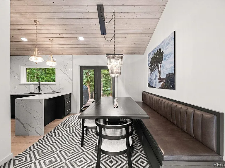 53 Rena Rd — Photo 6