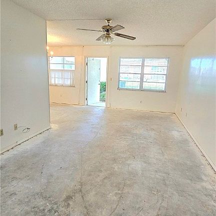 5th image of 58 Woodland Dr APT 105