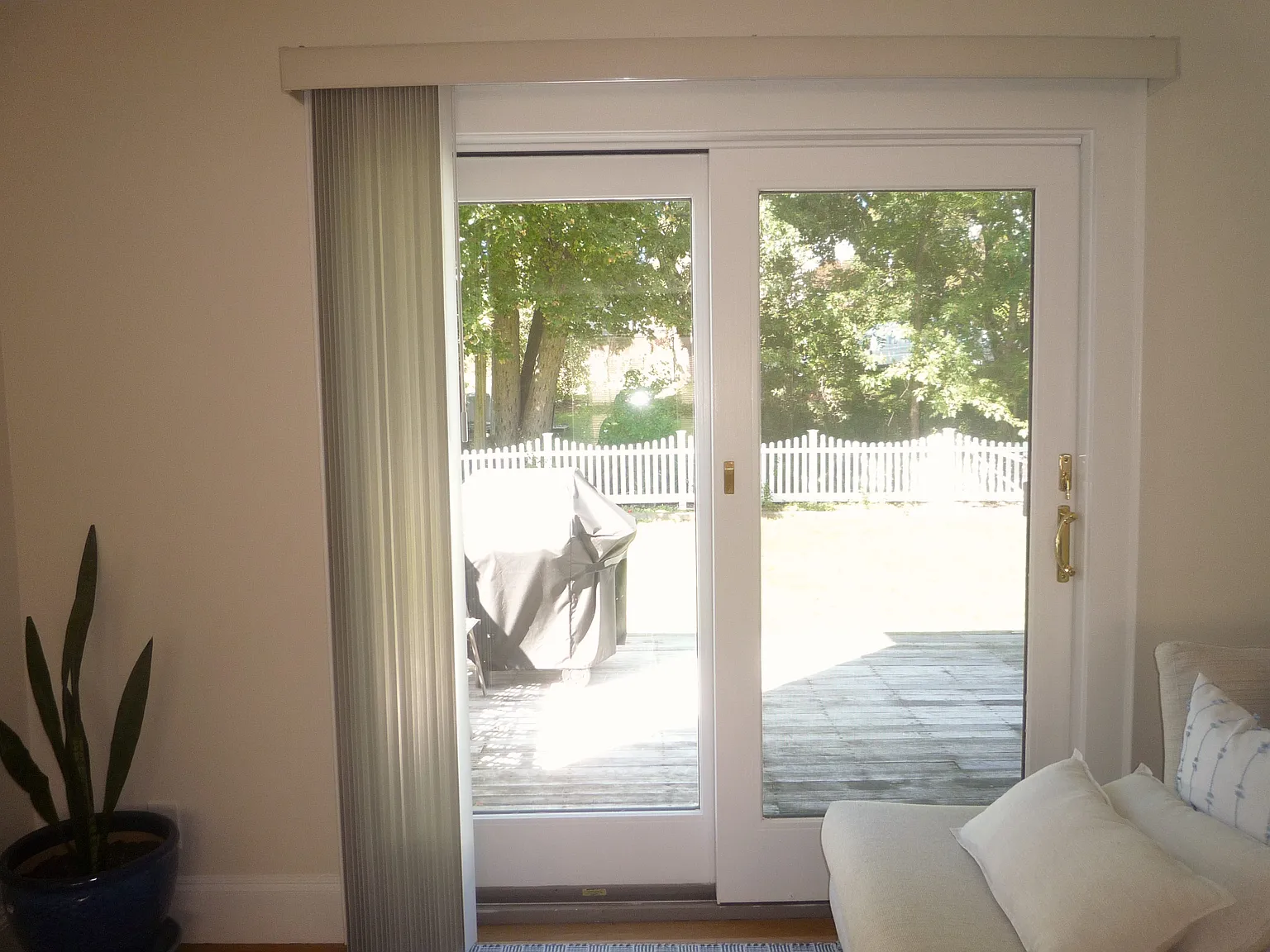 3 bed, 2200 sqft, $5,200 — Photo 4