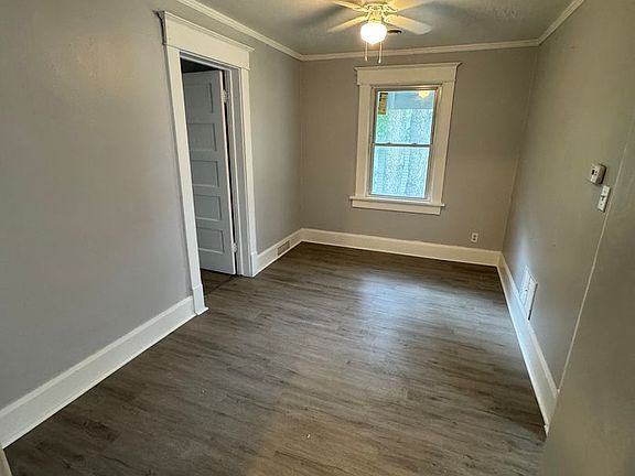 4th image of 319 Albert Ave