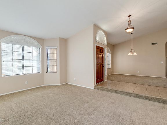 4th image of 758 E Stacey Ln