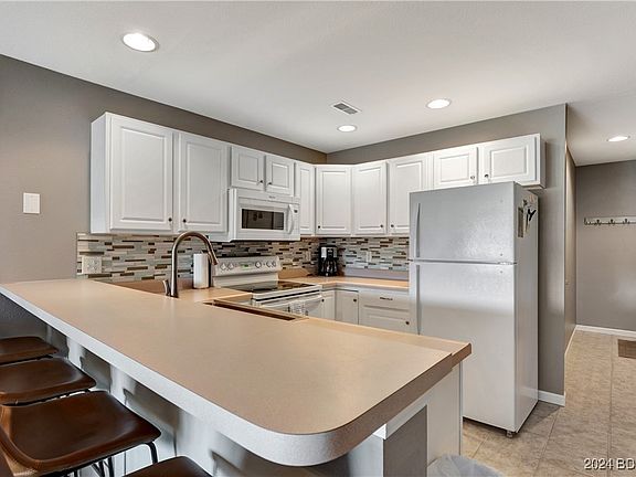 3rd image of 238 Cedar Glen Dr Unit 1D