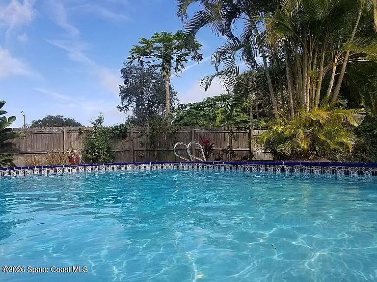 1833 Oakwood Trl — Photo 21