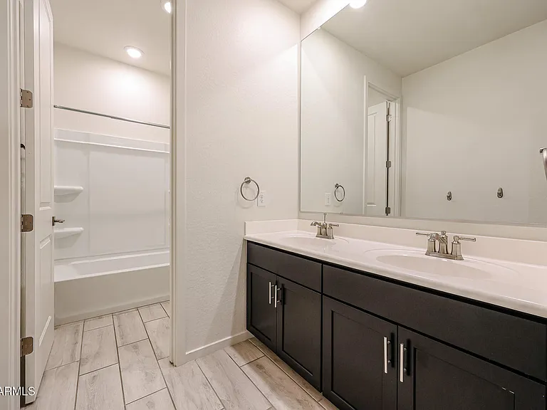 14090 W Old Oak Ln — Photo 36