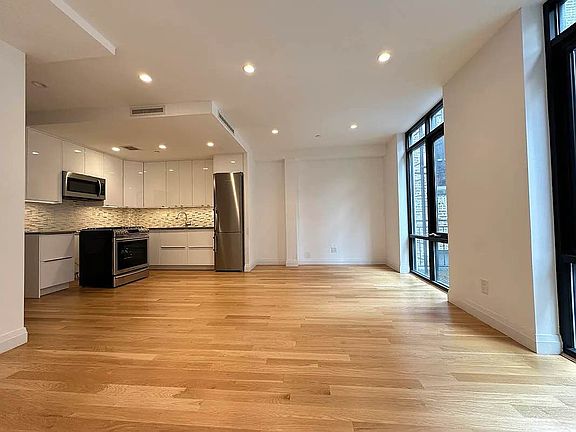 2nd image of 698 2nd Ave #4