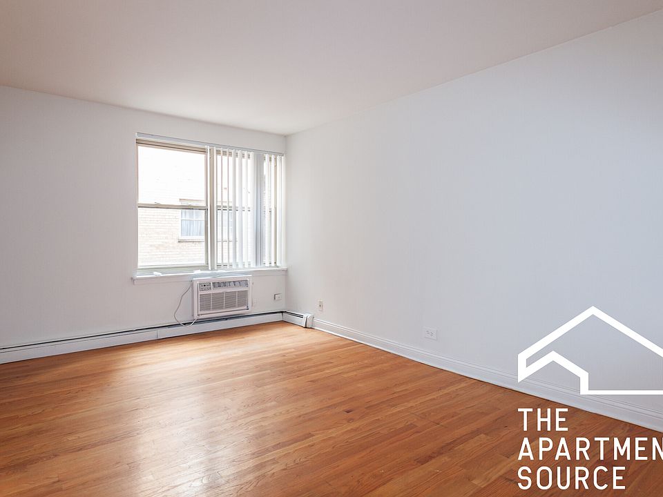 1st image of 3710 N Pine Grove Ave APT 218