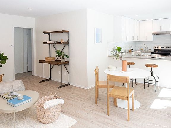 3rd image of 12625 Pacific Ave APT 6