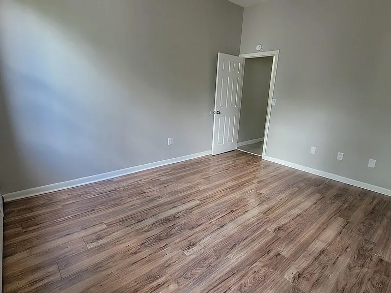 162 Bassett St #3 — Photo 7