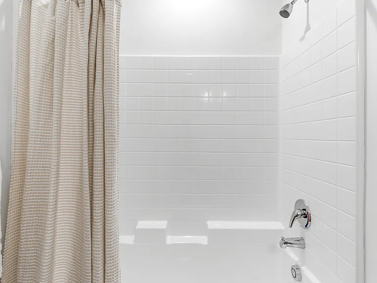 510 Diamond Ln — Photo 38