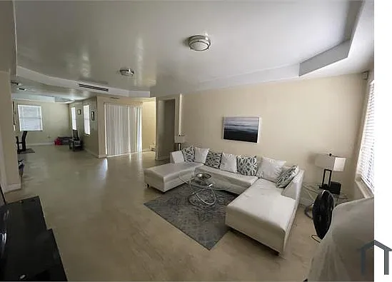 4 bed, 2000 sqft, $3,500 — Photo 3