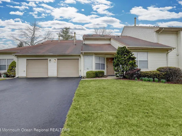 422 Bayberry Court, Manalapan, NJ 07726