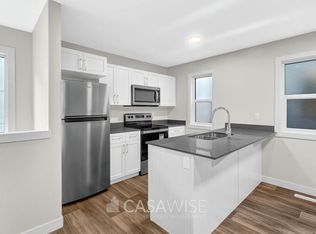 8075G Cedric Mah Rd NW #Gs, Edmonton, AB T5G 2S5
