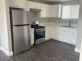 10974 S Main Street #1-4