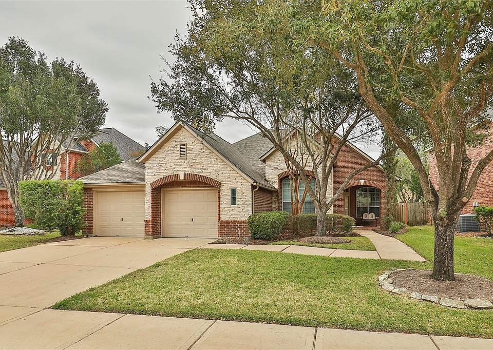 1st image of 21811 Canton Pass Ln