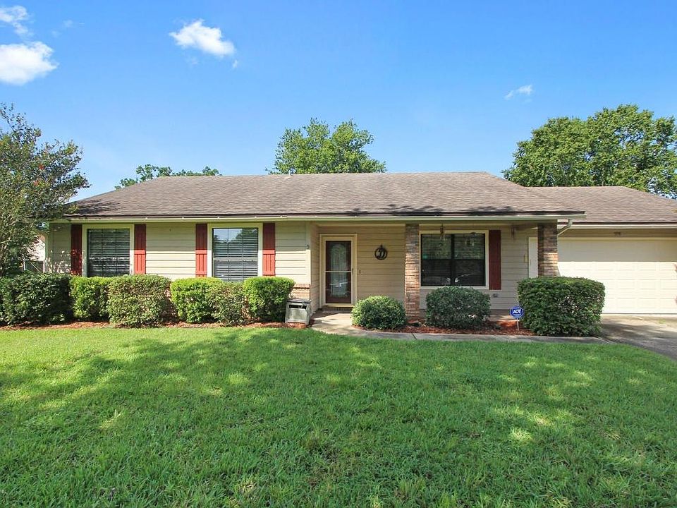 1st image of 598 Hewes Pl
