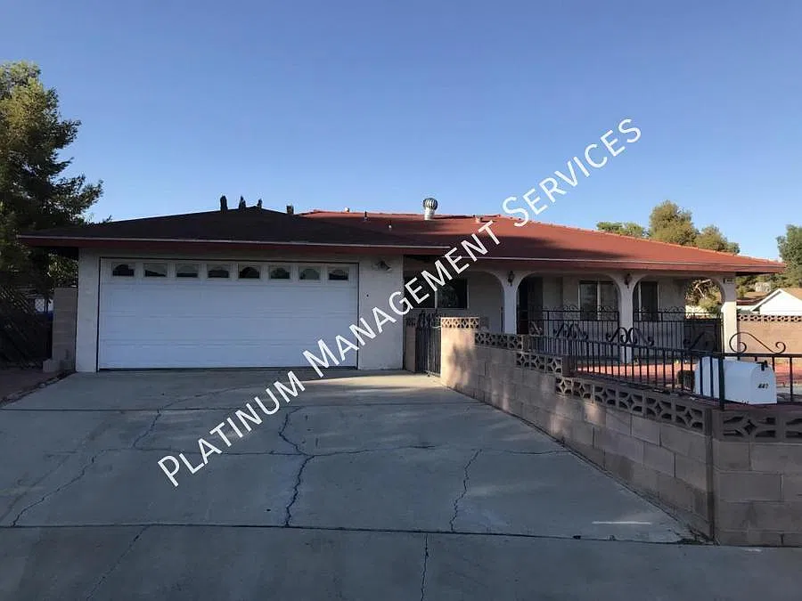 440 Cheyenne Cir