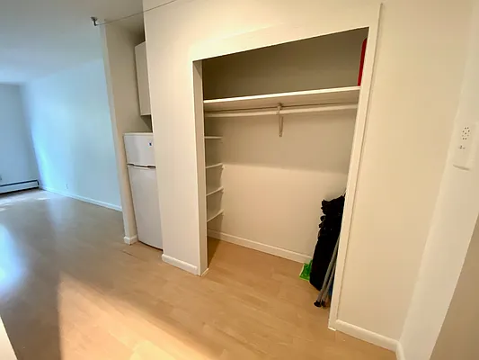 Rented by Douglas Elliman | media 19