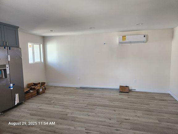 2nd image of 3675 Marlborough Ave #2