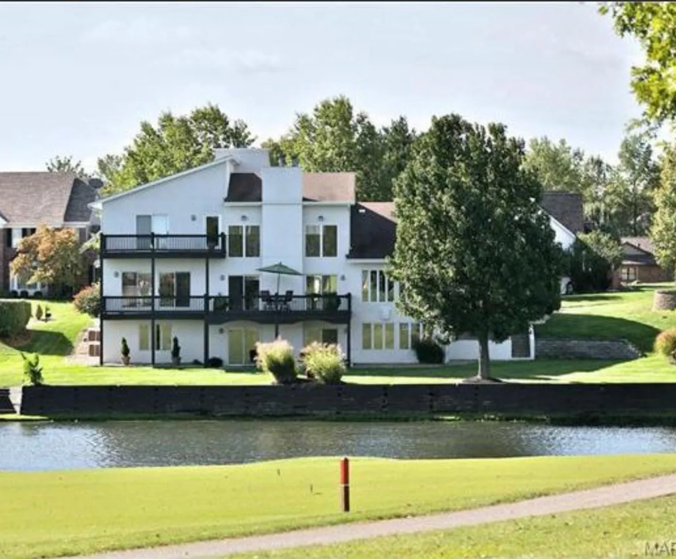 111 Glendalough Ln photo 1