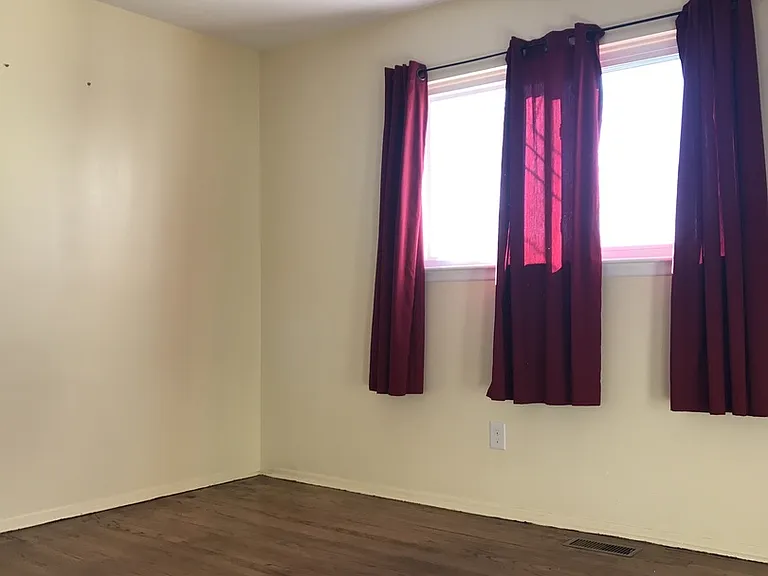 8485 Forrest Dr — Photo 7