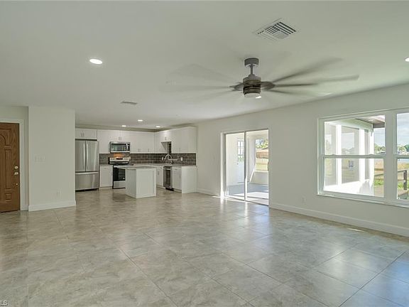 3rd image of 2404 Fisher Ct