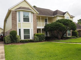 811 Green Belt Dr, Sugar Land, TX 77498