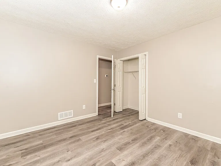 709 Cloudland Ct — Photo 12