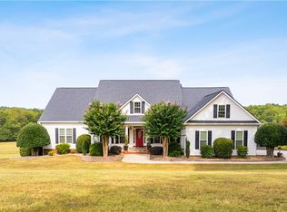 3560 Pelzer Hwy, Easley, SC 29642