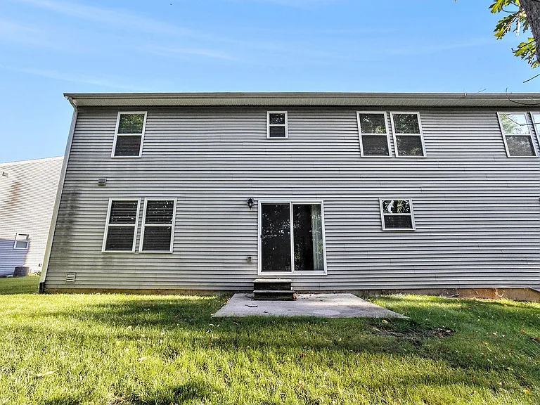 1048 Broken Ridge Dr — Photo 24